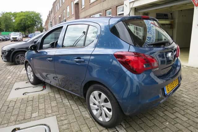 Opel Corsa (2017) thumbnail 3