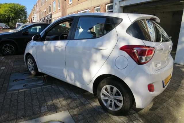 Hyundai i10 (2014) thumbnail 3