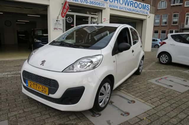 Peugeot 107 (2014) thumbnail 2