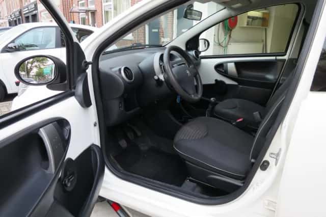 Peugeot 107 (2014) thumbnail 6