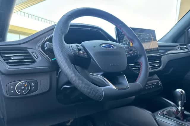 Ford Focus (2024) thumbnail 2