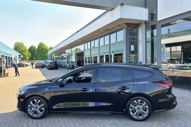 Ford Focus (2024) thumbnail 5