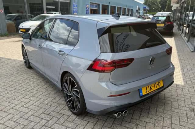 Volkswagen Golf (2022) thumbnail 6