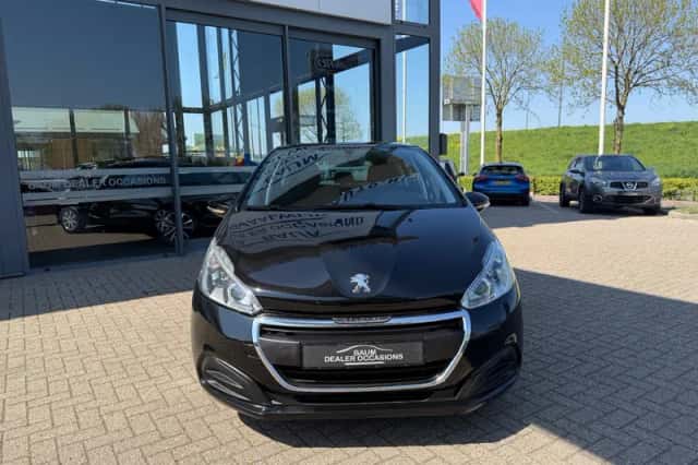 Peugeot 208 (2017) thumbnail 2