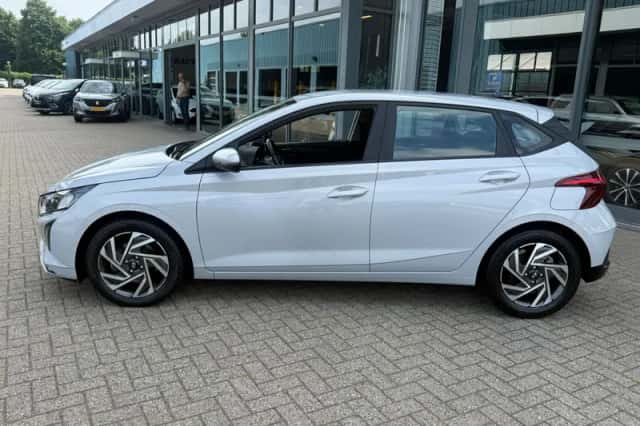 Hyundai i20 (2024) thumbnail 5