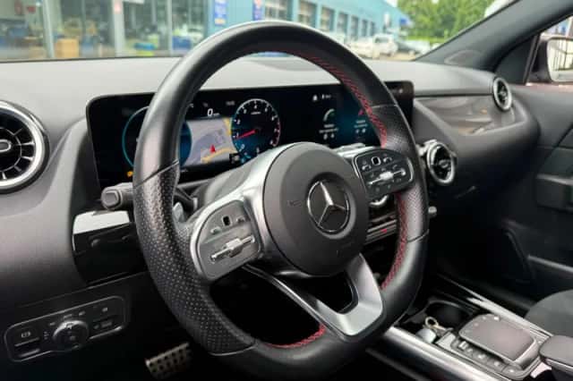 Mercedes-Benz GLA-Klasse (2022) thumbnail 2