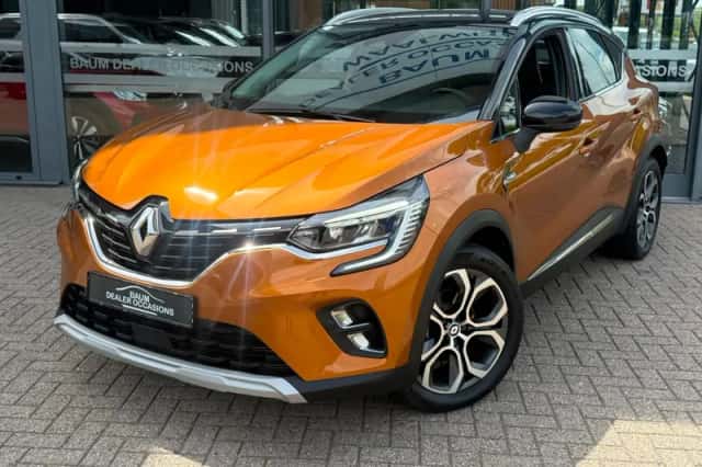 Renault Captur (2022) thumbnail 1