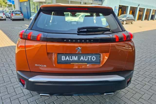 Peugeot 2008 (2023) thumbnail 5