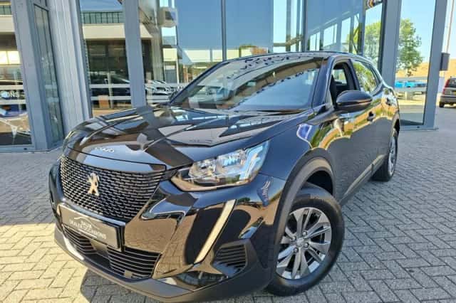 Peugeot 2008 (2023) thumbnail 1