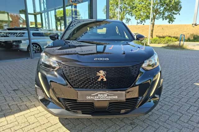 Peugeot 2008 (2023) thumbnail 3