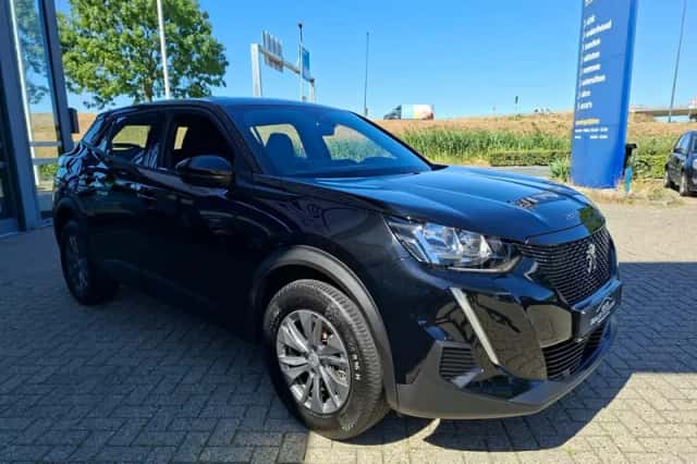 Peugeot 2008 (2023) thumbnail 5