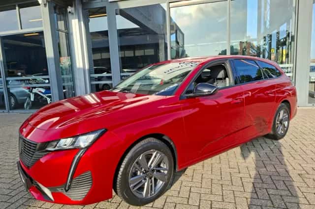 Peugeot 308 (2024) thumbnail 5
