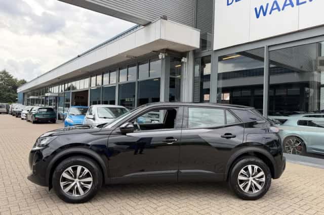 Peugeot 2008 (2022) thumbnail 6