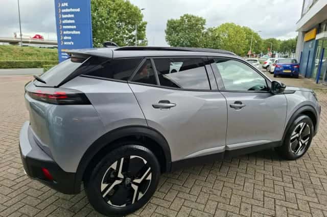Peugeot 2008 (2024) thumbnail 6