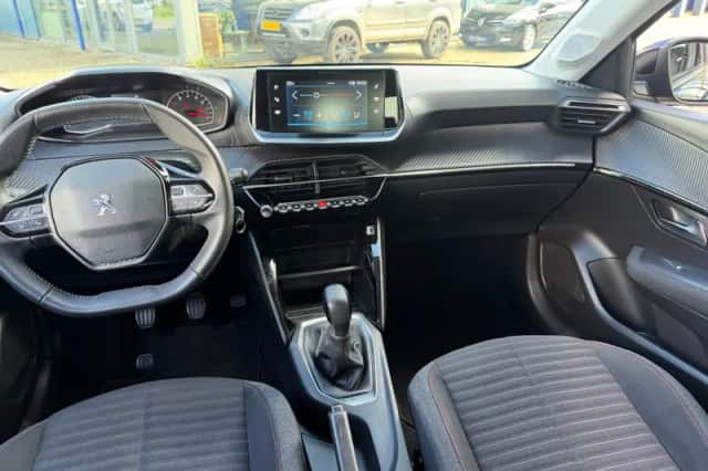 Peugeot 208 (2022) thumbnail 6