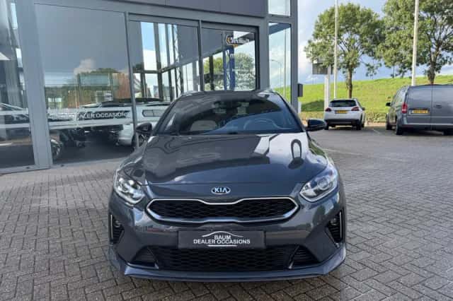 Kia Ceed (2021) thumbnail 2