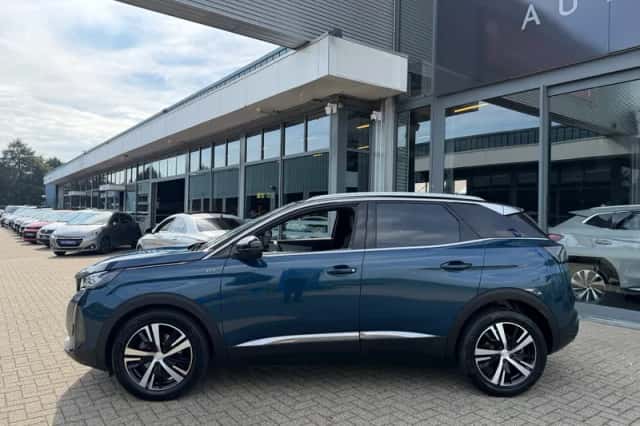 Peugeot 3008 (2022) thumbnail 6