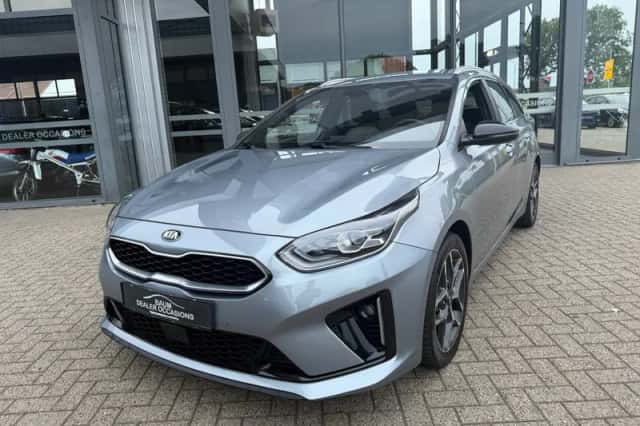 Kia Ceed (2021) thumbnail 2