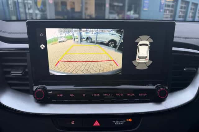 Kia Ceed (2021) thumbnail 5