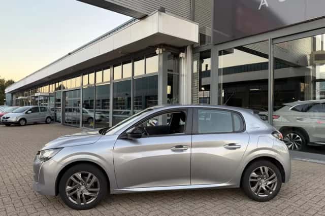 Peugeot 208 (2022) thumbnail 6