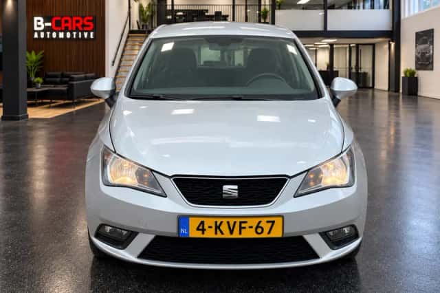 SEAT Ibiza (2014) thumbnail 2
