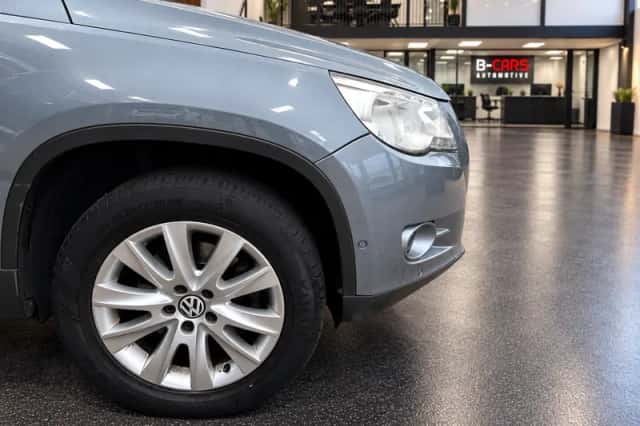 Volkswagen Tiguan (2008) thumbnail 6