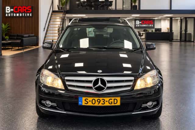 Mercedes-Benz C-Klasse (2009) thumbnail 3