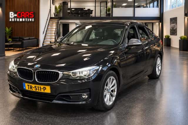 BMW 3-Serie (2018) thumbnail 1