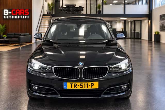 BMW 3-Serie (2018) thumbnail 2