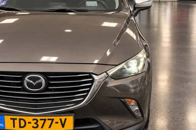Mazda CX-3 (2016) thumbnail 3