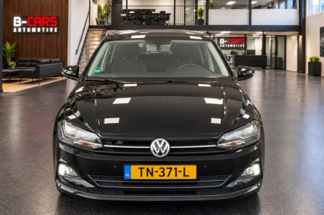 Volkswagen Polo (2018) thumbnail 2