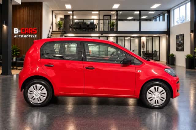 Volkswagen Up! (2013) thumbnail 4