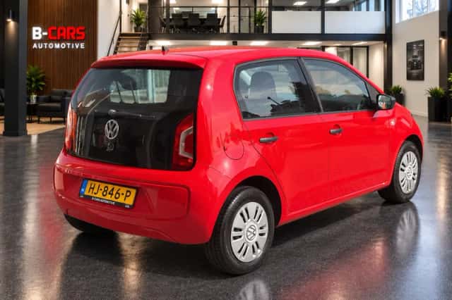 Volkswagen Up! (2013) thumbnail 5