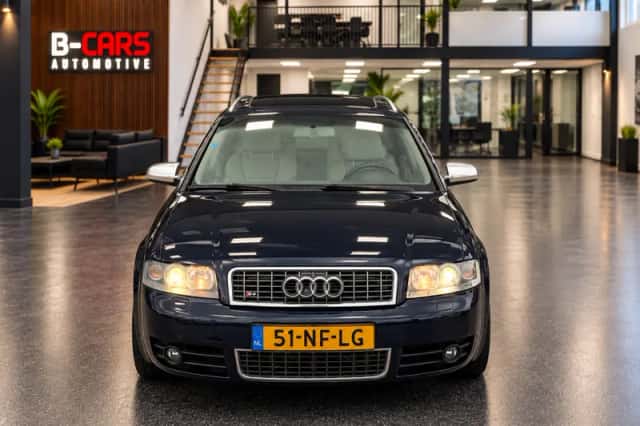 Audi A4 (2003) thumbnail 3