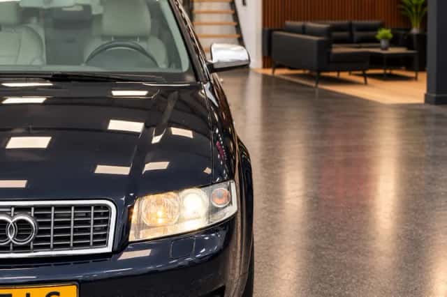 Audi A4 (2003) thumbnail 4