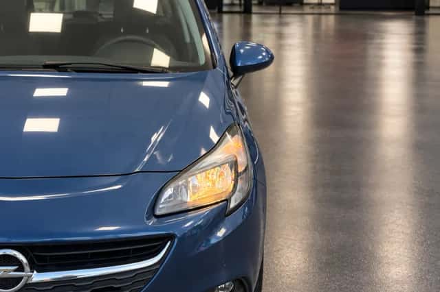Opel Corsa (2015) thumbnail 3