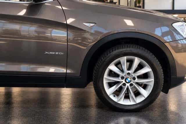 BMW X3 (2013) thumbnail 6