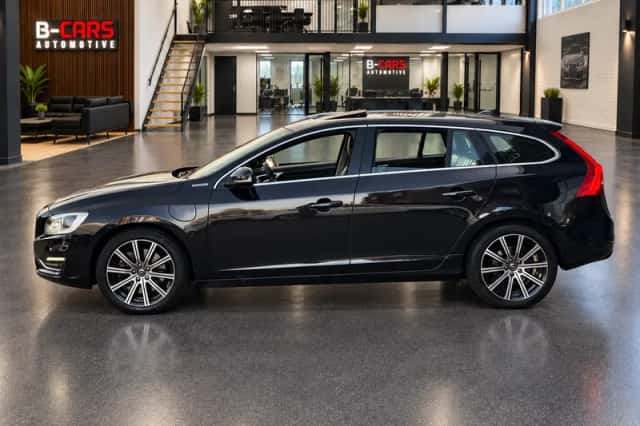 Volvo V60 (2014) thumbnail 6