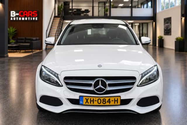 Mercedes-Benz C-Klasse (2016) thumbnail 2