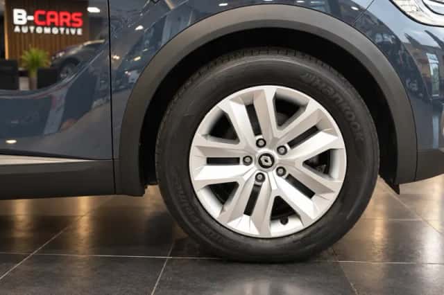 Renault Captur (2023) thumbnail 6