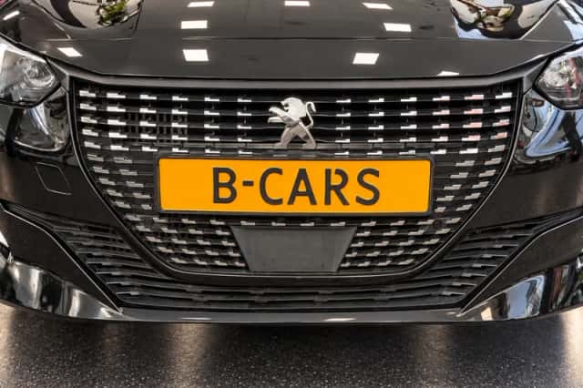 Peugeot 208 (2020) thumbnail 2