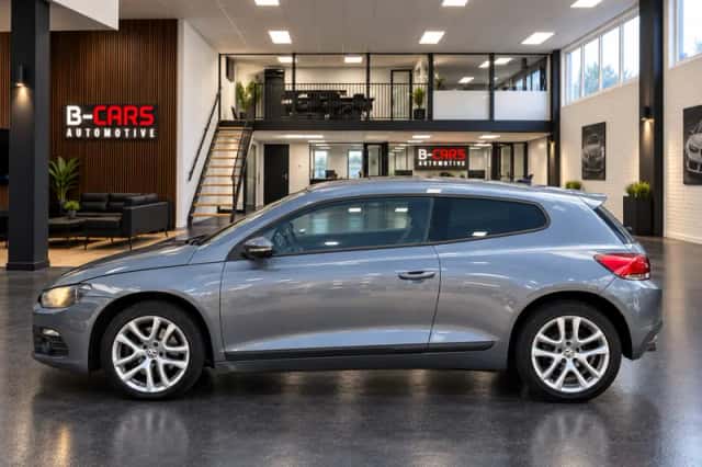 Volkswagen Scirocco (2009) thumbnail 5