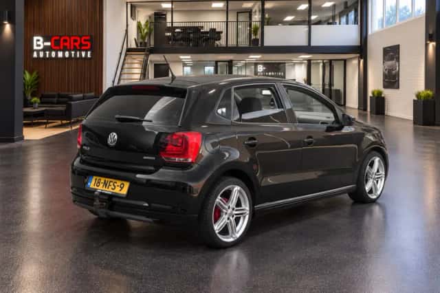 Volkswagen Polo (2010) thumbnail 6