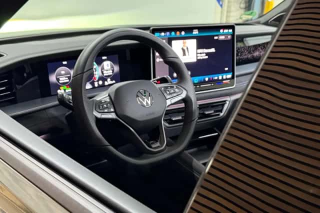 Volkswagen Tayron (2025) thumbnail 2