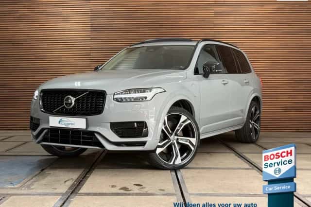 Volvo XC90 (2024) thumbnail 1