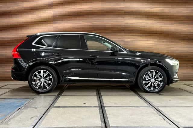 Volvo XC60 (2019) thumbnail 4