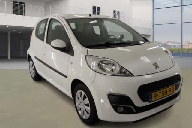 Peugeot 107 (2014) thumbnail 2