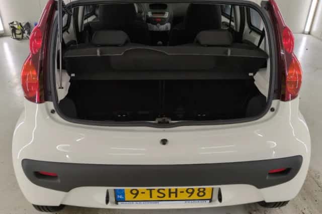 Peugeot 107 (2014) thumbnail 4