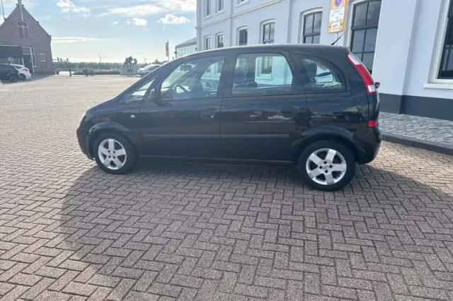 Opel Meriva (2004) thumbnail 3