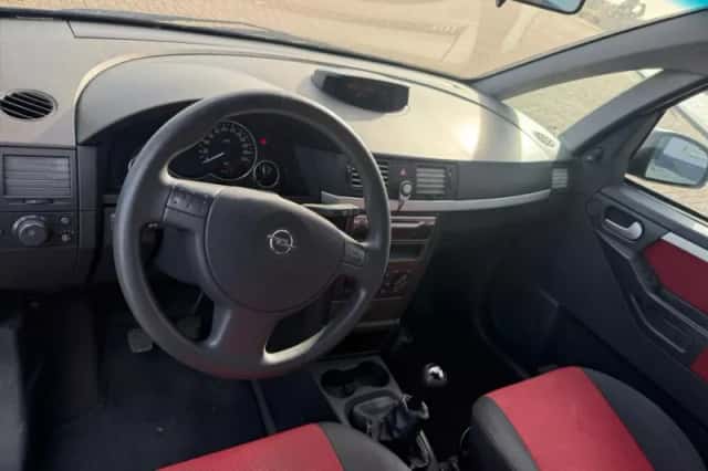 Opel Meriva (2004) thumbnail 5